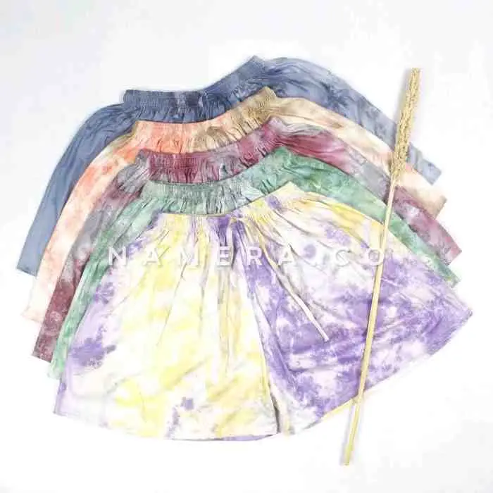 8. Celana Pendek Wanita Jumbo Hot Pants Rayon Motif Tie dye Big SIze Santai Dirumah