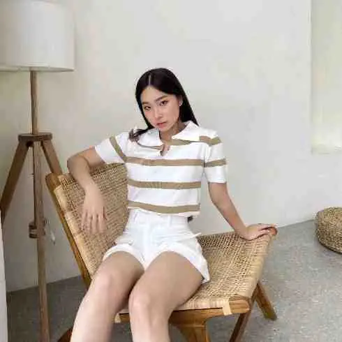 19. Gail Knit Top / Atasan Polo / Blouse Rajut / Casual Top / Korean Style