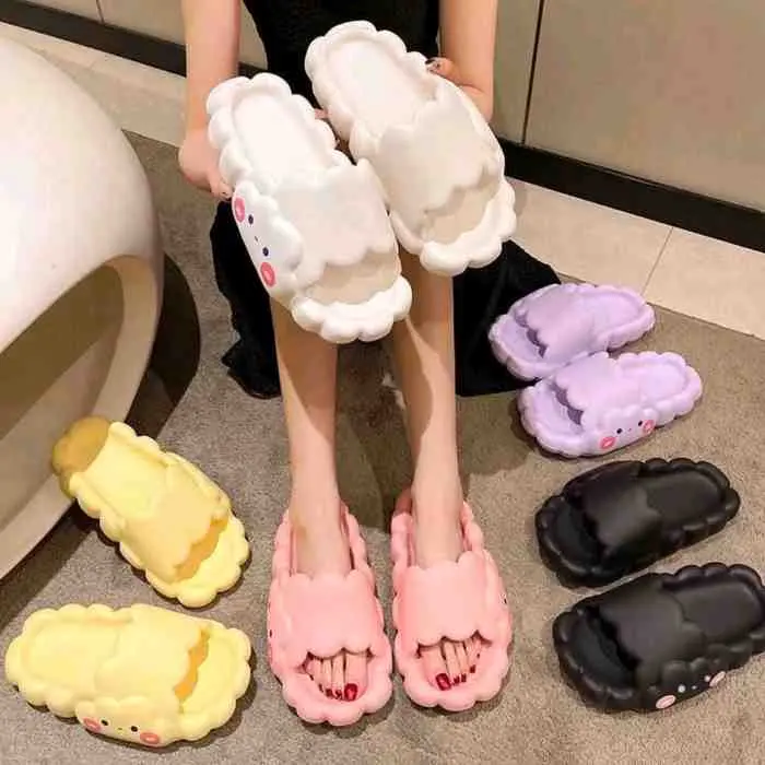 7. Sandal Jelly Awan