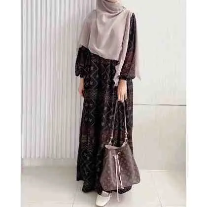 25. Ulfa dress