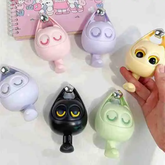 021. Hook Mata Kucing