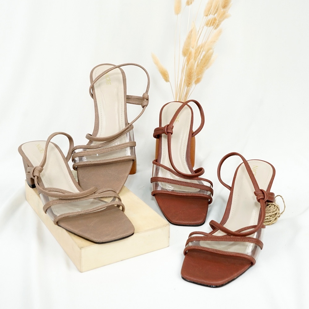 07. Kyla heels