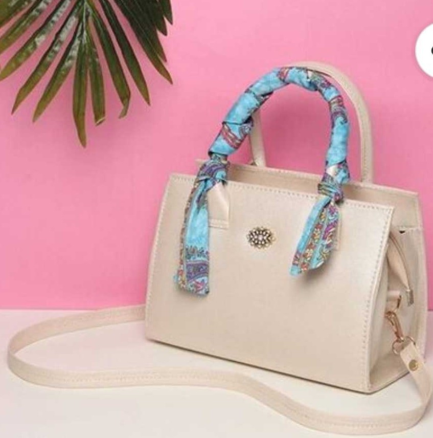 Stylish White Faux Leather Handbags For Women And Girls