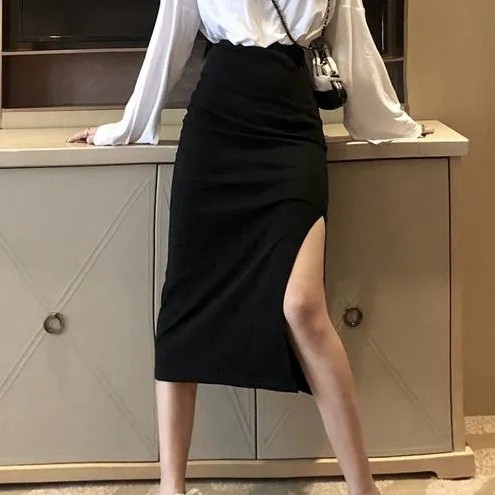 292. Split Skirt