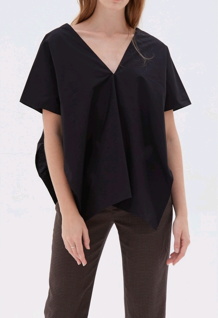 329. Shopa Black