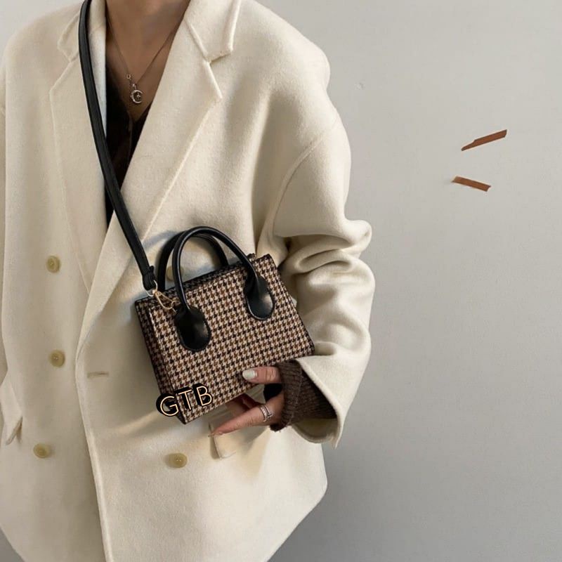 219. Korean Bag