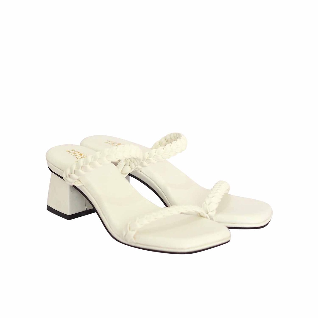 422. Gyuri Sandal