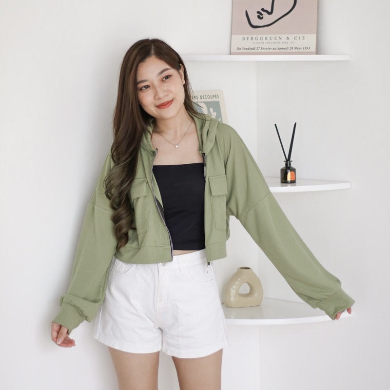 412. Aiden Jaket