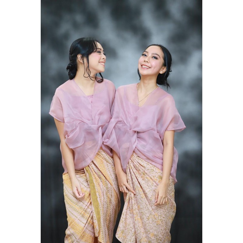 346. Rumi Organza