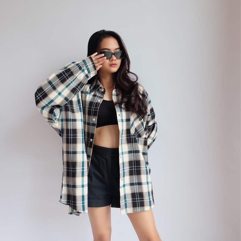175. Chloe Flanel