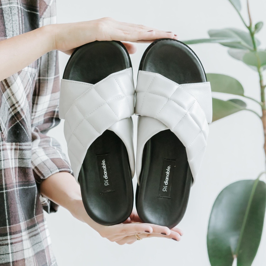 150. Gorgie Sandal