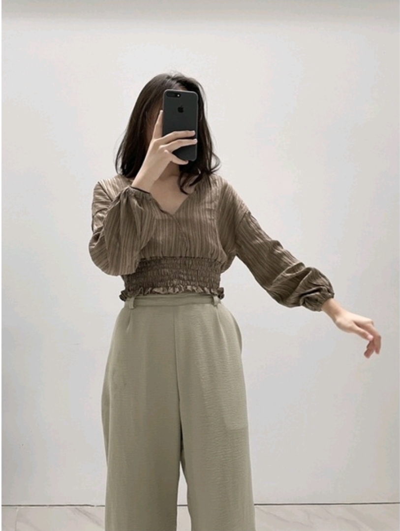 496. Yuna Blouse