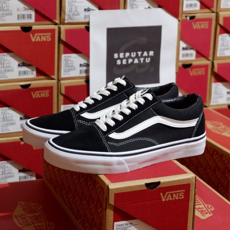 526. Vans Klasik