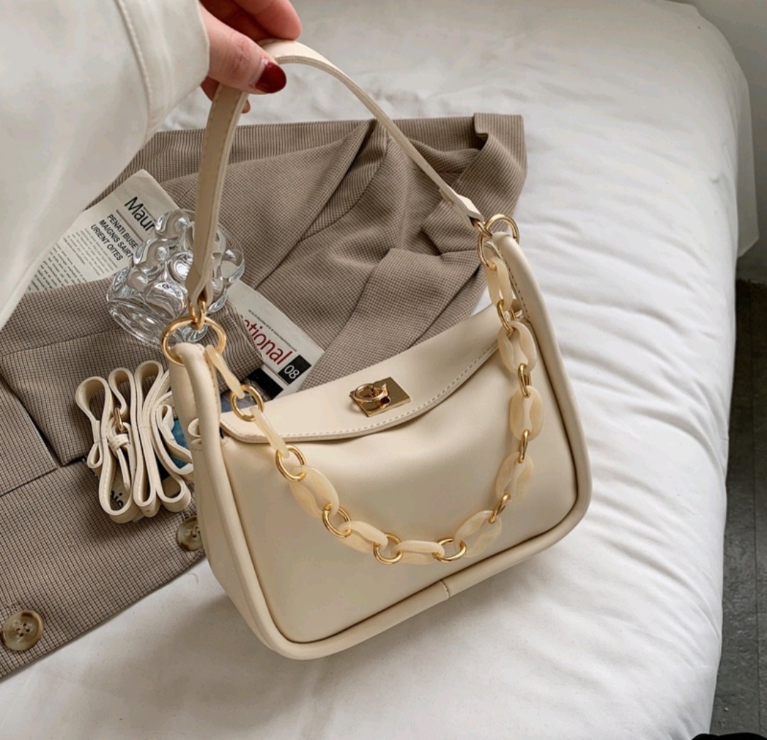 363. Vintage Bag