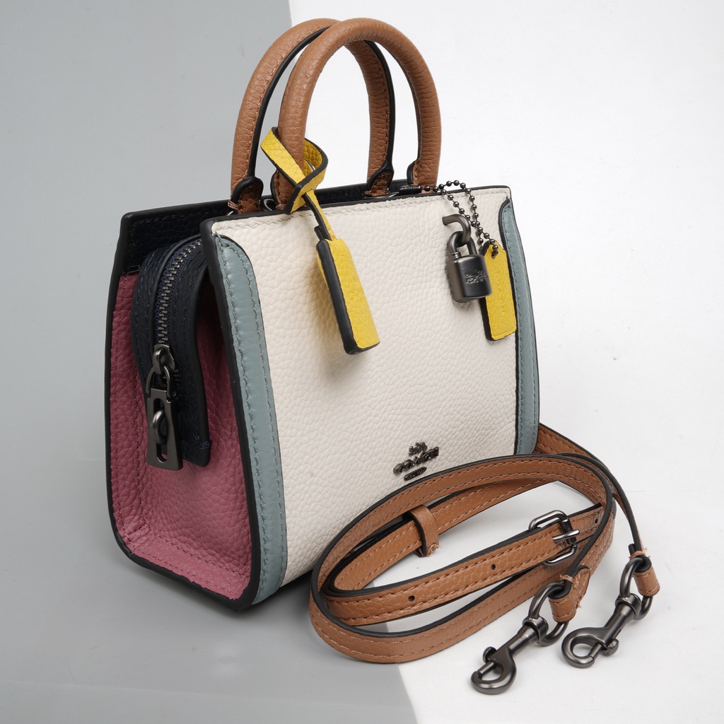 552. Ccc Bag