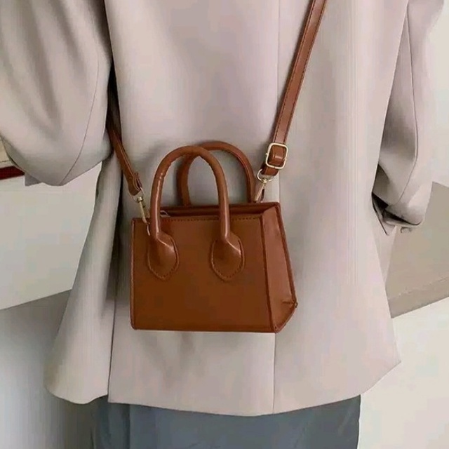 8. Vintage Bag