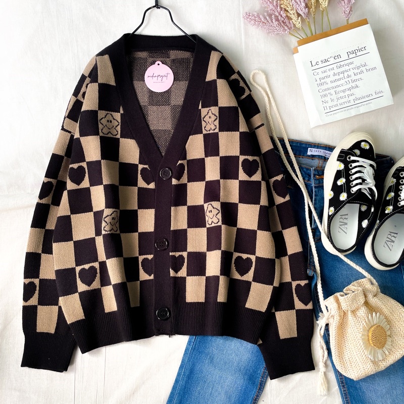 206. Jasmine Cardi