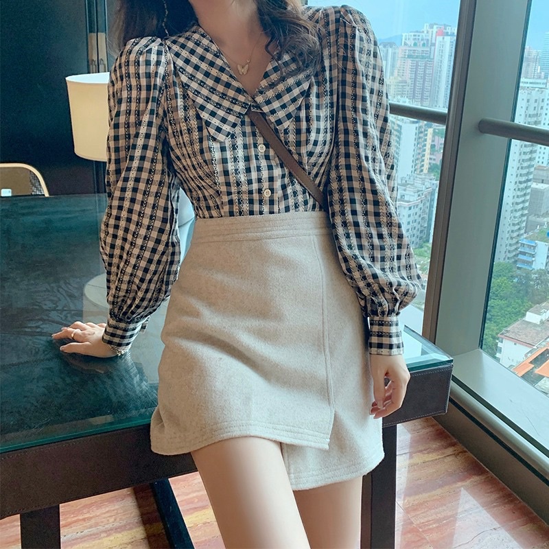 168. Croptop Korean kotak kotak