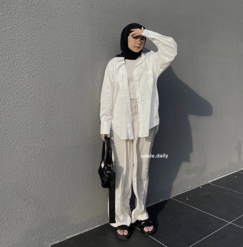 106. KEMEJA OVERSIZE