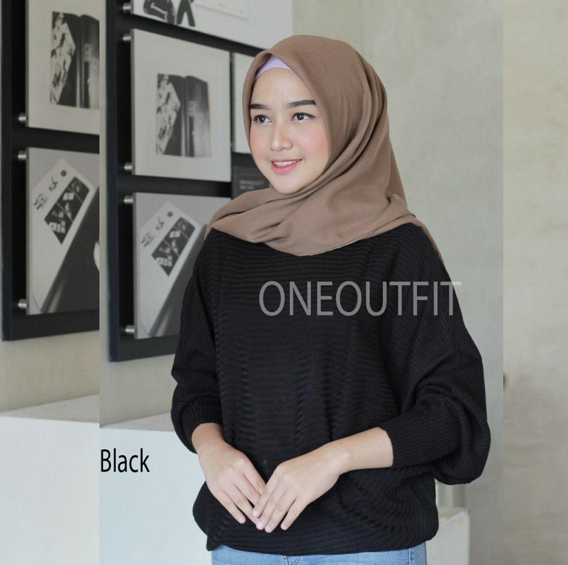 119. BLOUSE RAJUT