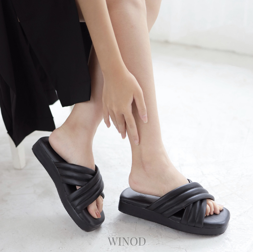177. SANDAL WANITA
