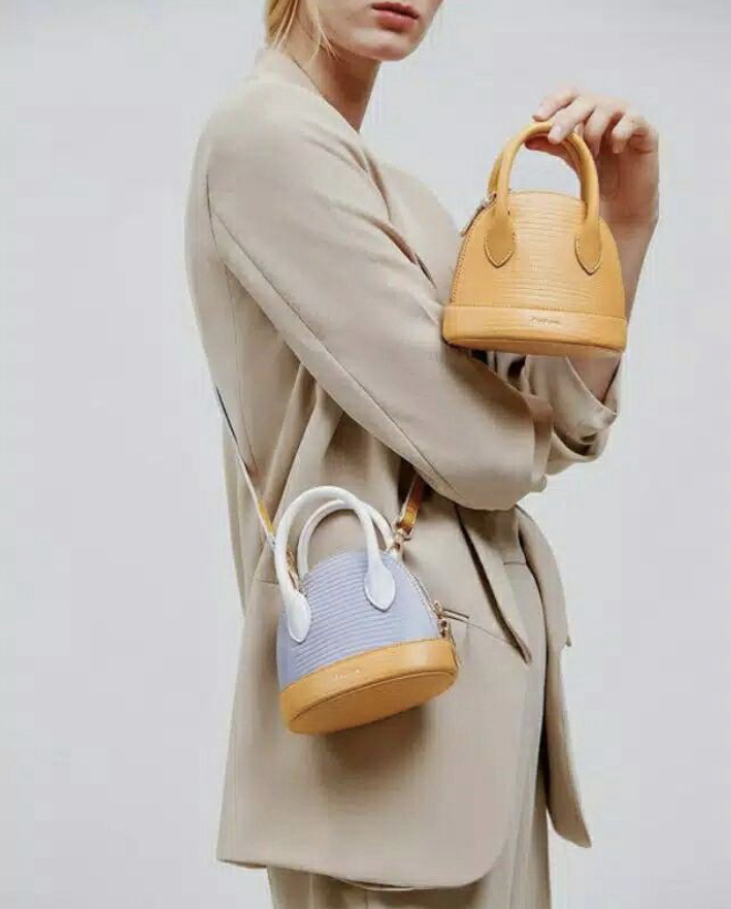 193. TAS SELEMPANG