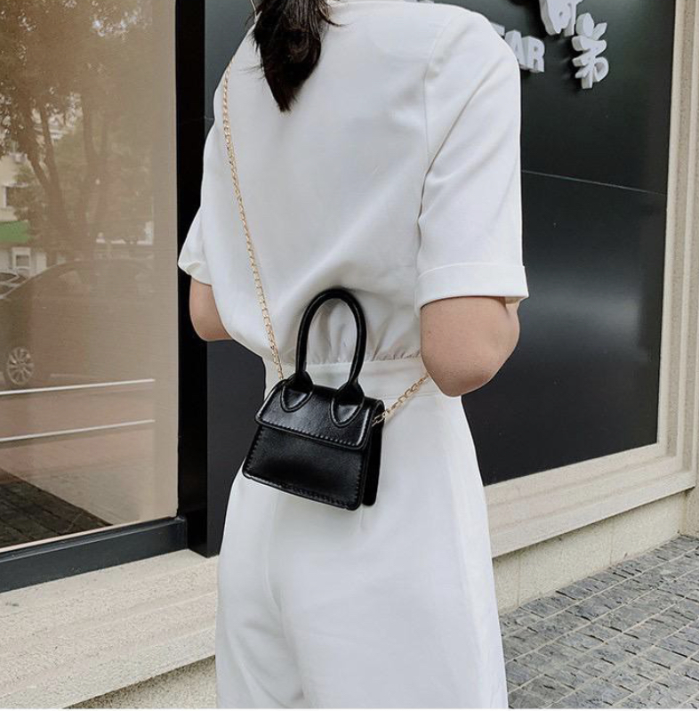 207. SLING BAG MINI