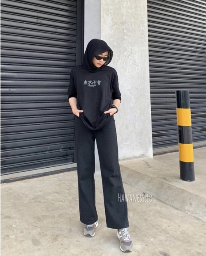 253. CELANA LOOSE JEANS HITAM