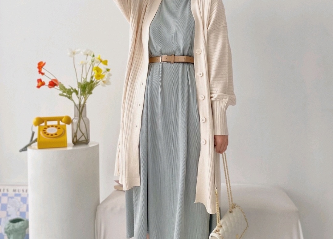 Peony Cardigan Rajut