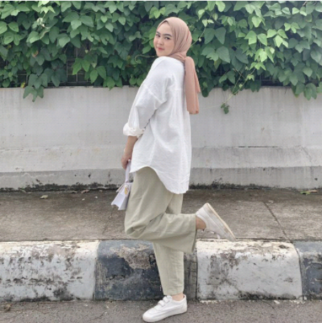 Kemeja Oversize Linen Wanita 