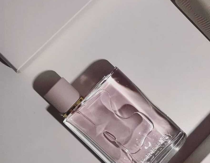 Burberry Her (Php. 950.00)