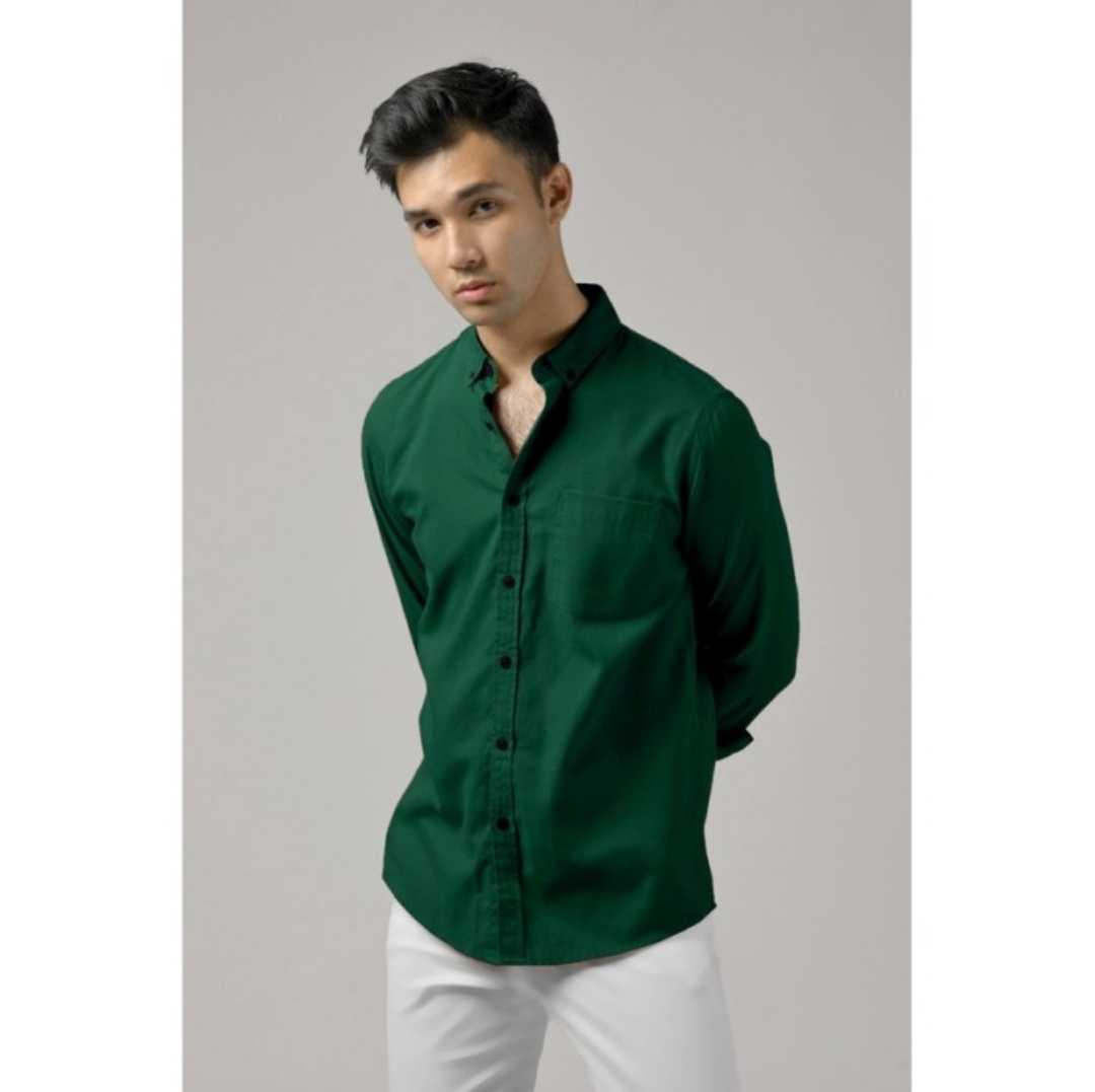 kemeja hijau