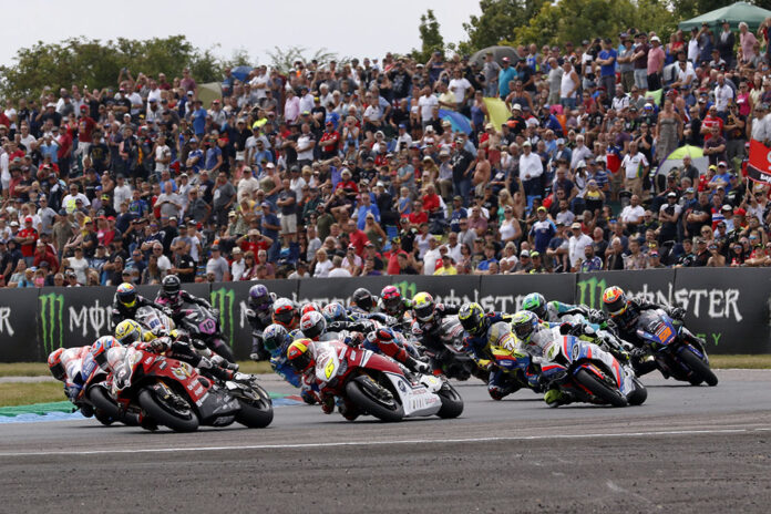 Stage set for Thruxton thriller as Bennetts British Superbike title fight hits Hampshire