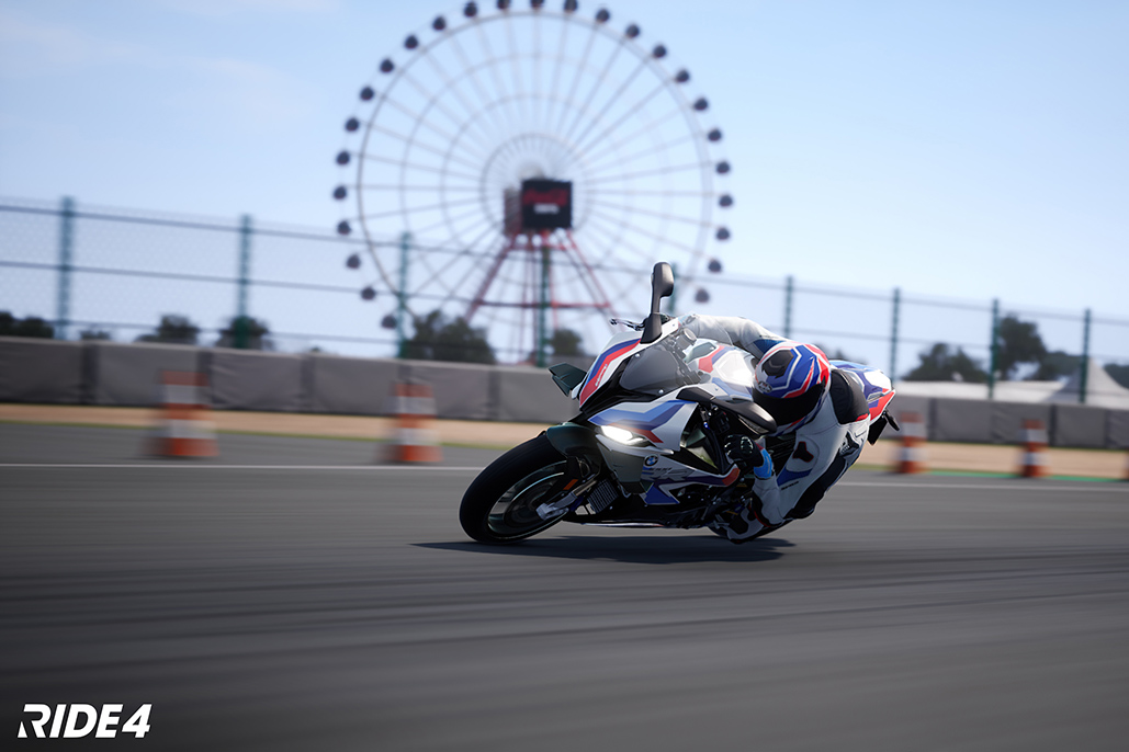 The BMW M 1000 RR conquers the virtual racetrack