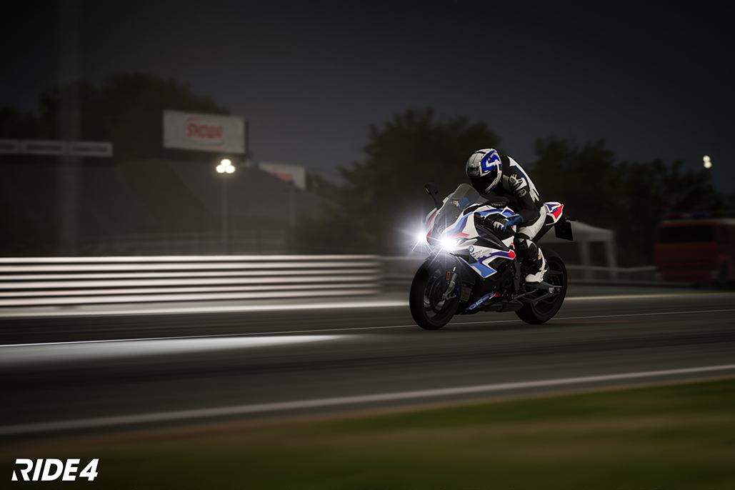 The Bmw M 1000 Rr Conquers The Virtual Racetrack