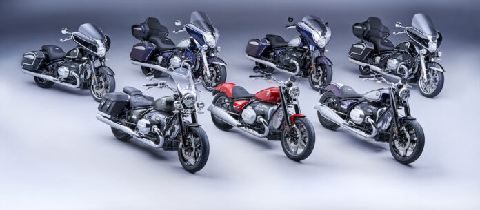 The New Bmw R 18 Transcontinental And The New Bmw R 18 B