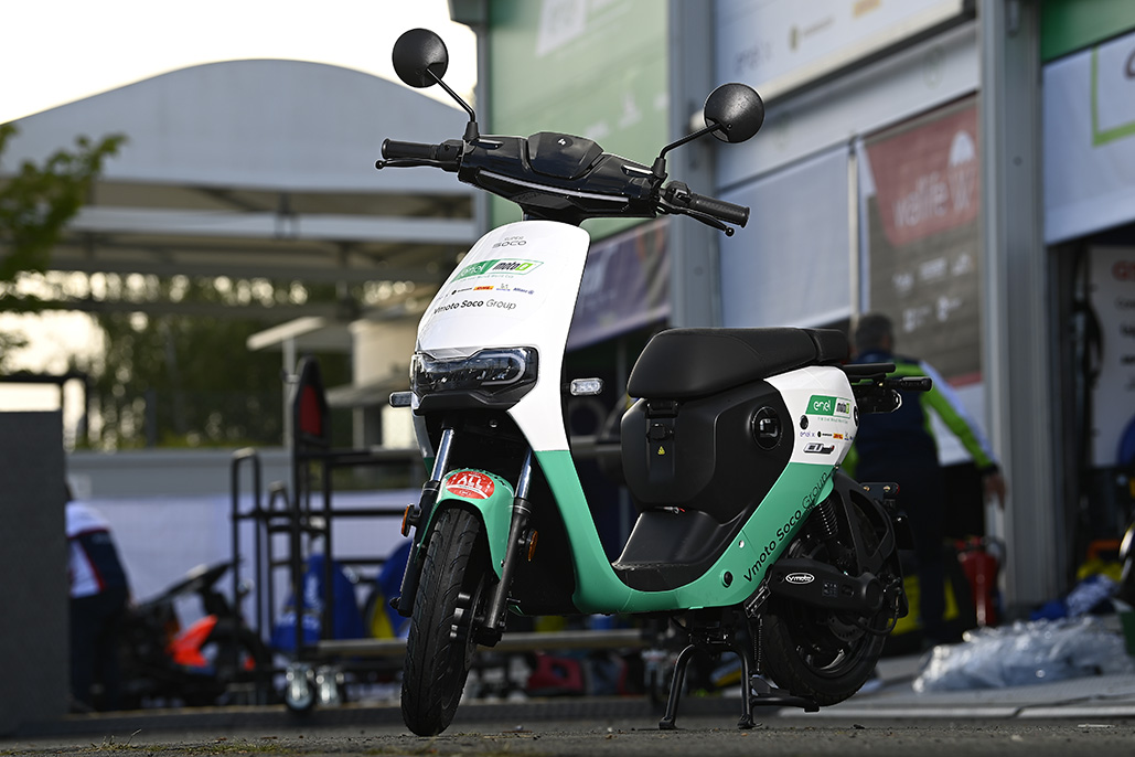 Vmoto Soco Announced As Scooter Supplier To Motoe