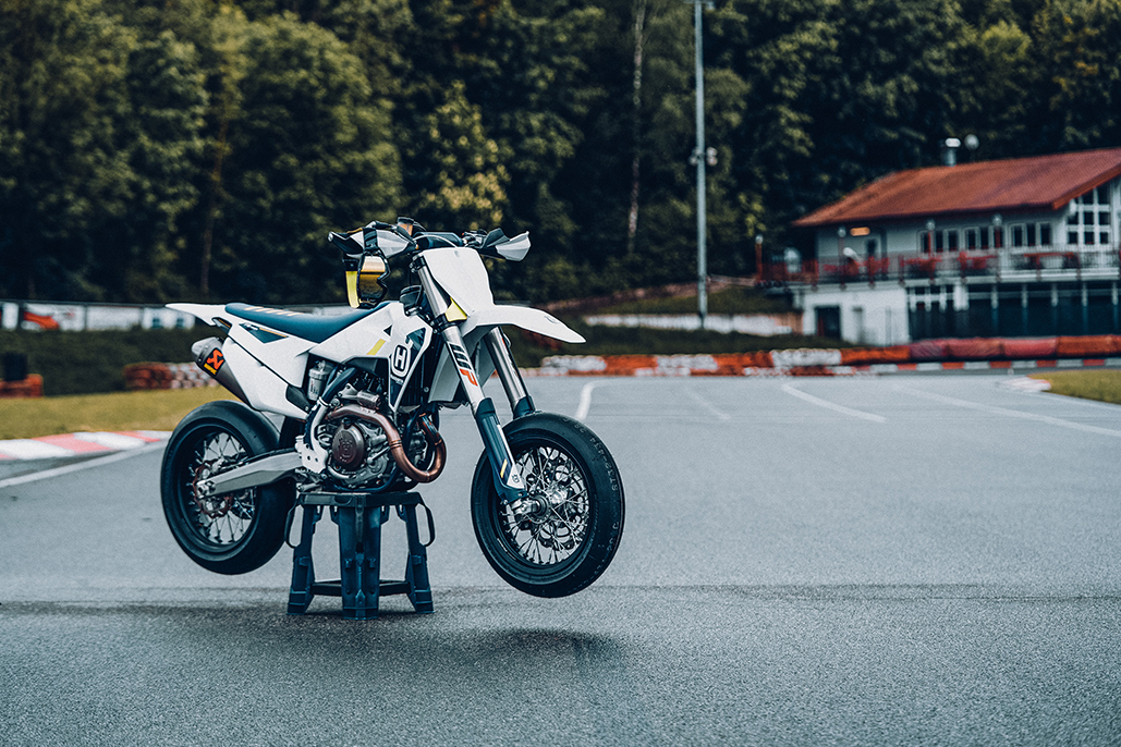 Built For Competition – Husqvarna Motorcycles Fs 450 Available Now