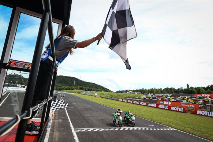 Buis pinches first win of 2021 in thrilling WorldSSP300 Race 2 finish