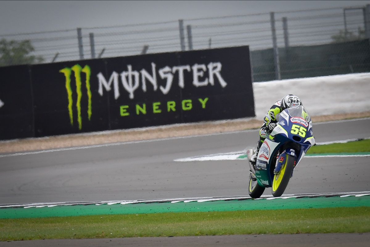 Fenati supreme at Silverstone on Friday