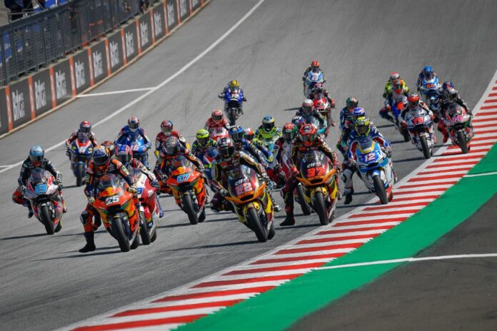 Mission: momentum! Moto2 take on Silverstone