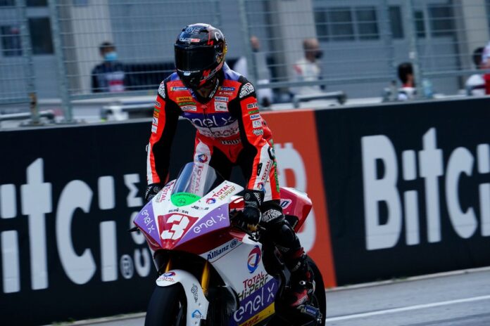 Tulovic takes maiden MotoE win as a three-way fight erupts in his wake