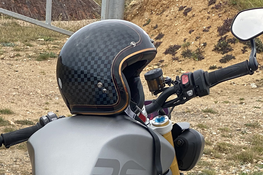 Bell Cruisier 2020 Custom 500 Carbon Helmet