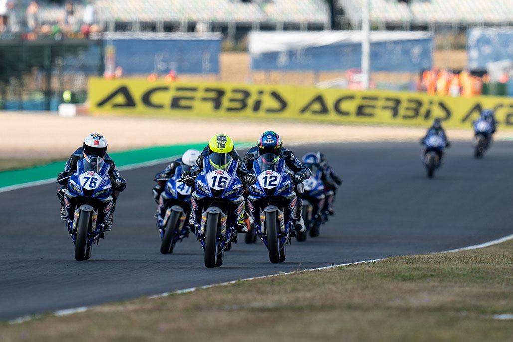 First Yamaha R3 bLU cRU European Cup Champion to be Crowned at Barcelona