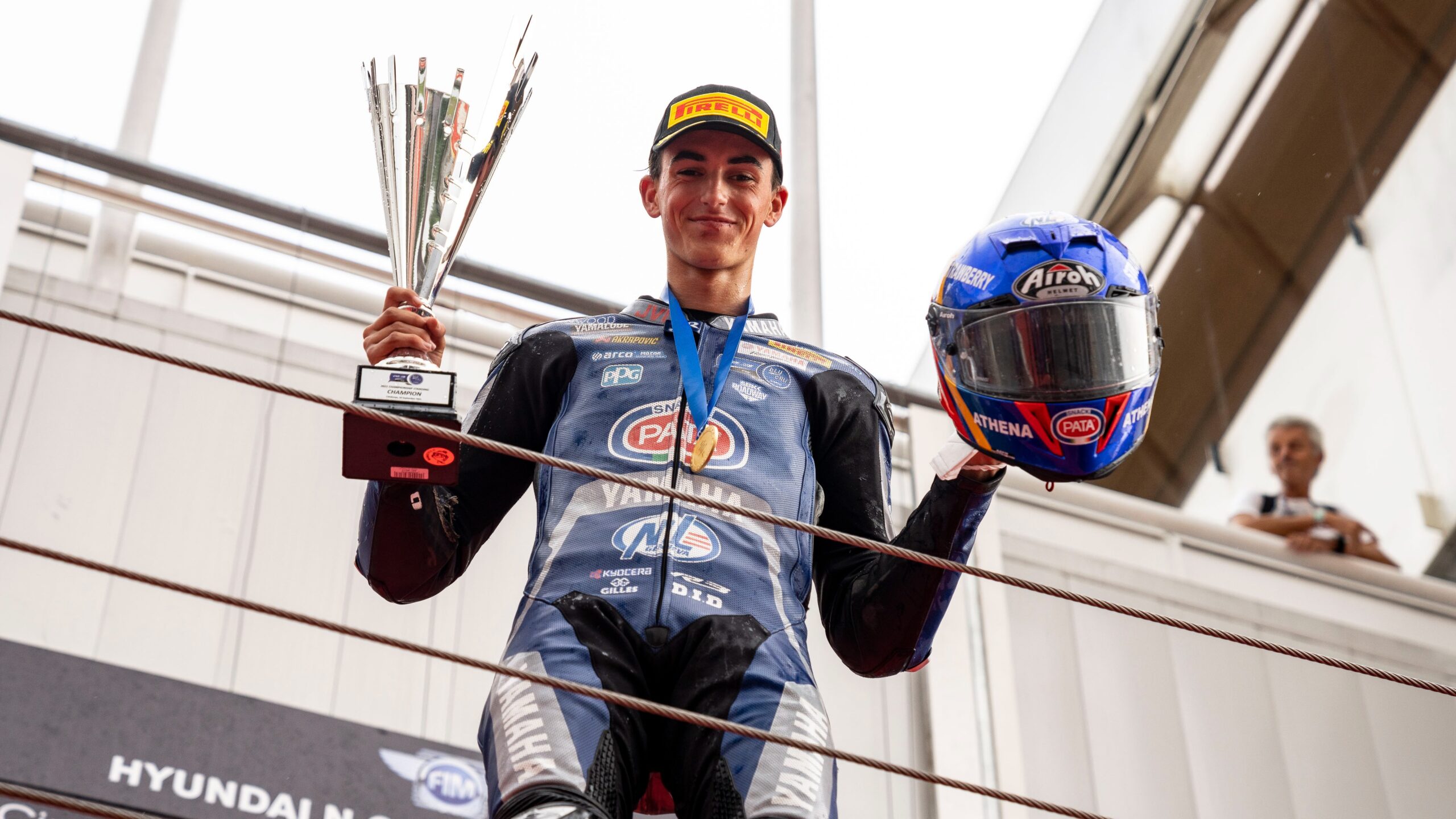 Iker Garcia Abella Claims Inaugural Yamaha R3 bLU cRU European Cup Title