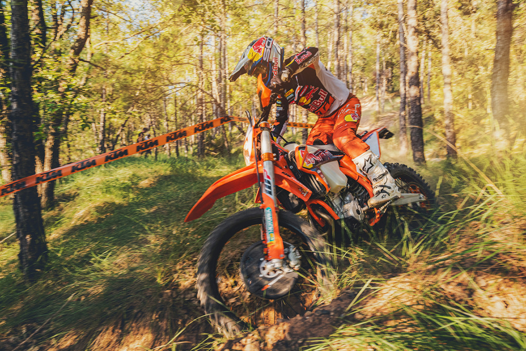 Ramp-up The Ready To Race Attitude With The 2022 Ktm 350 Exc-f Factory Edition