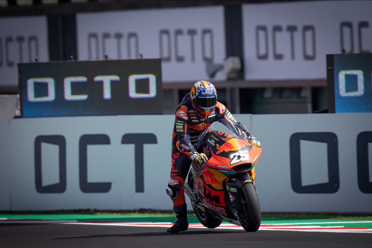 Raul Fernandez hits another rookie milestone with pole at Misano