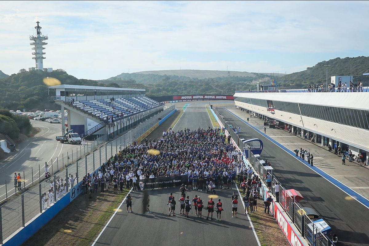 Sofuoglu claims Race 2 victory in WorldSSP300 as Huertas crashes out in Jerez