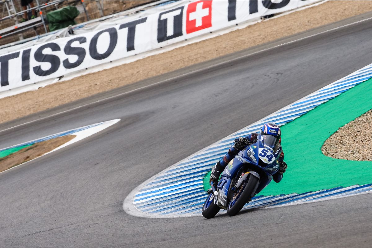 Sofuoglu fastest on Friday in shaken-up WorldSSP300 order in Jerez