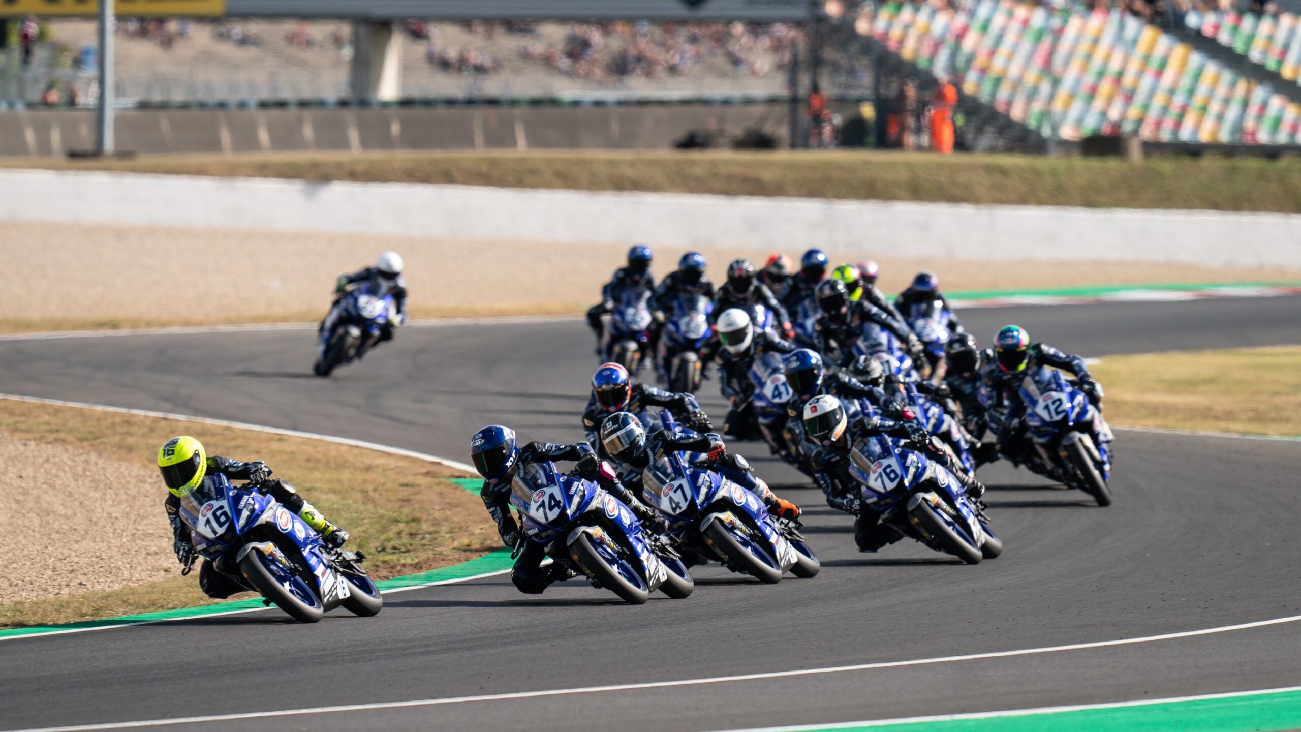 Yamaha R3 bLU cRU European Cup To Go Down to the Wire